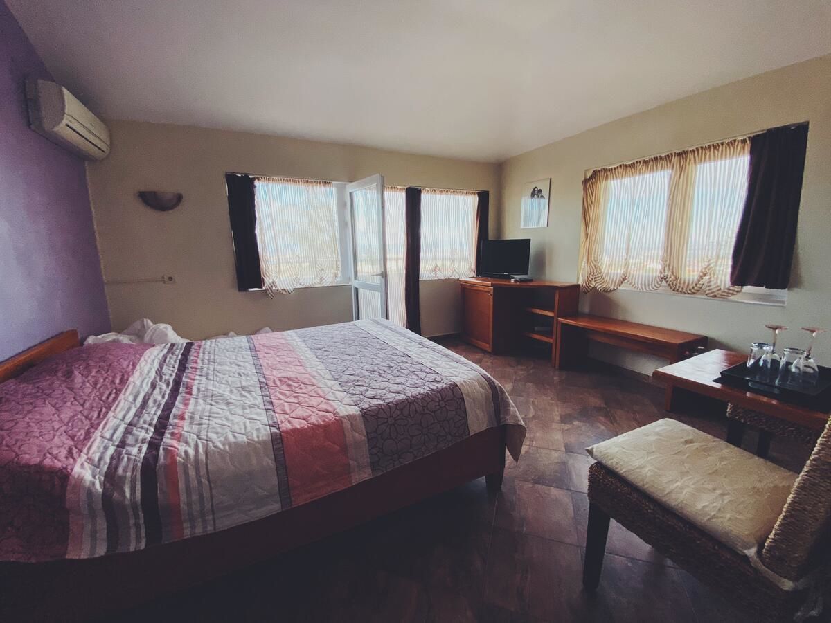 Отель Hotel Fancy София
