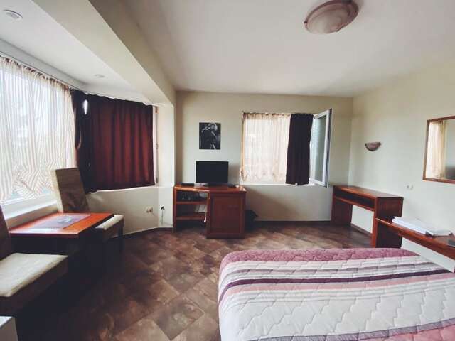 Отель Hotel Fancy София-21